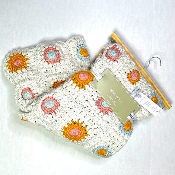 NEW Shabby Chic Granny Squares Chunky Crochet Afghan Floral Throw Blanket - Picture 6 of 8